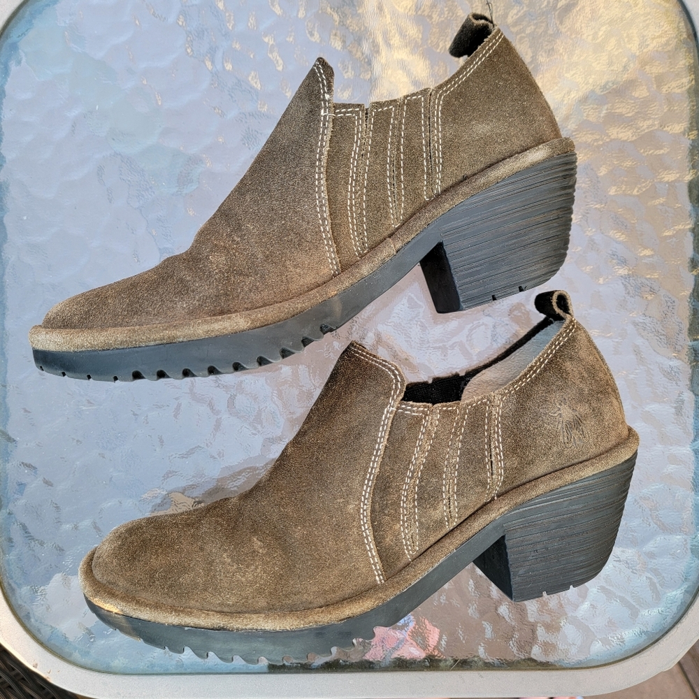 Fly London Tan Suede Slip On Shoes Wate Size 39 should be a 38